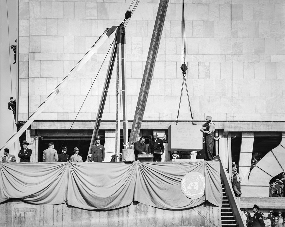 The corner-stone of the UN headquarters building was laid on UN Day at a special open-air General Assembly meeting held on 24 October 1949.